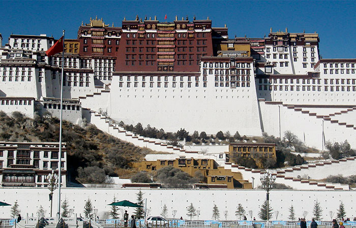 Tibet is reopening in April 2023